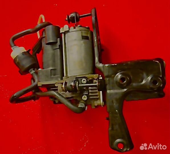 Компрессор пневмоподвески Mercedes W221 S221 CL