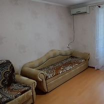 2-к. квартира, 53 м², 3/3 эт.