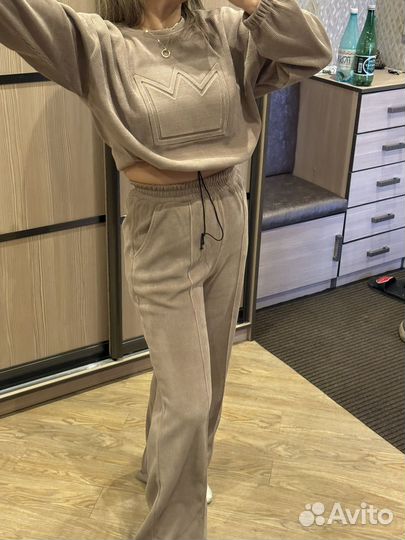 Спортивный костюм женский