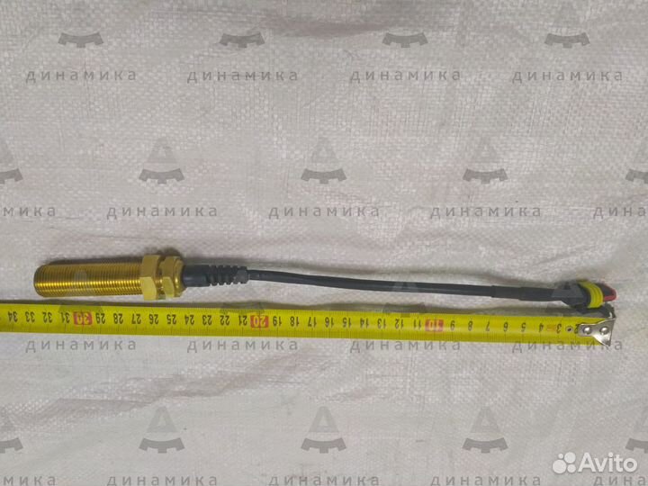 Датчик оборотов двигателя Deutz