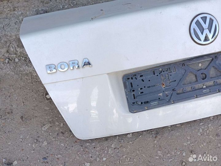Крышка багажника Фольксваген Бора
