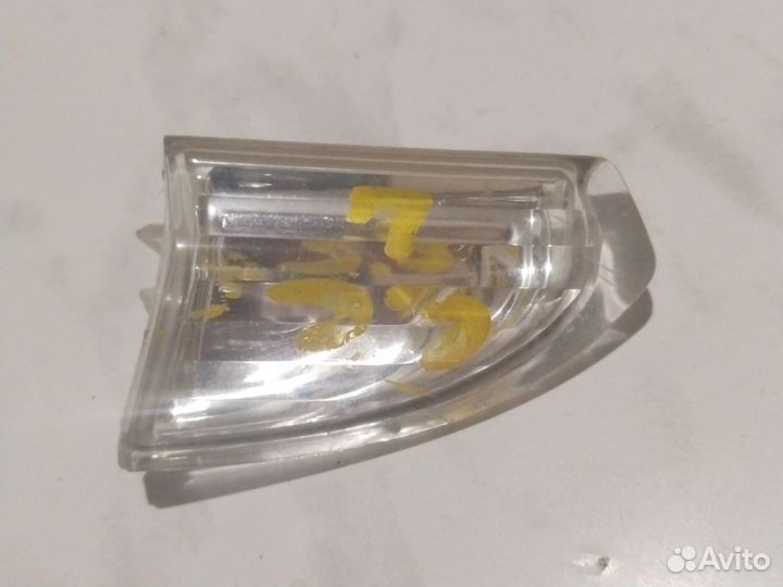 Отражатель в бампер левый Passat CC