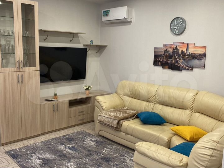 Коттедж 200 м² на участке 5 сот.