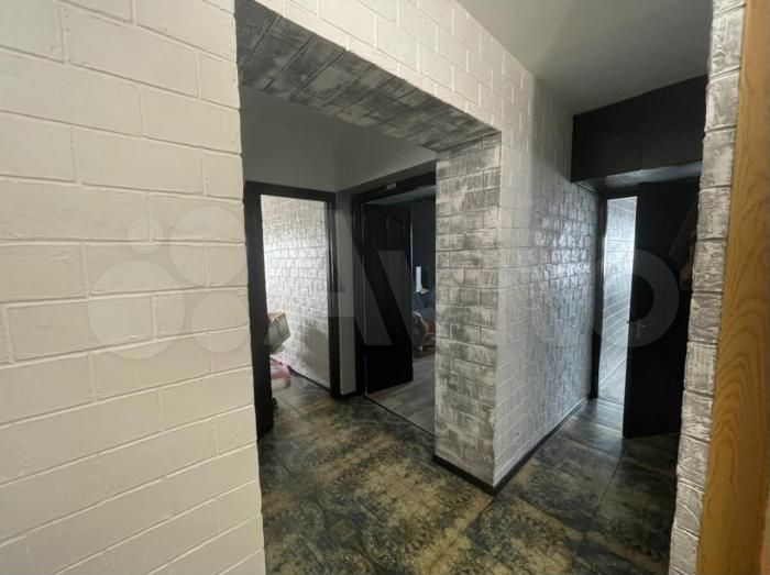 2-к. квартира, 83 м², 2/9 эт.