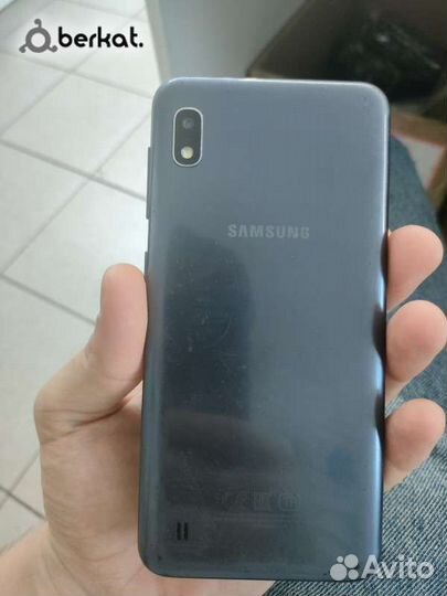 Телефон Samsung А10