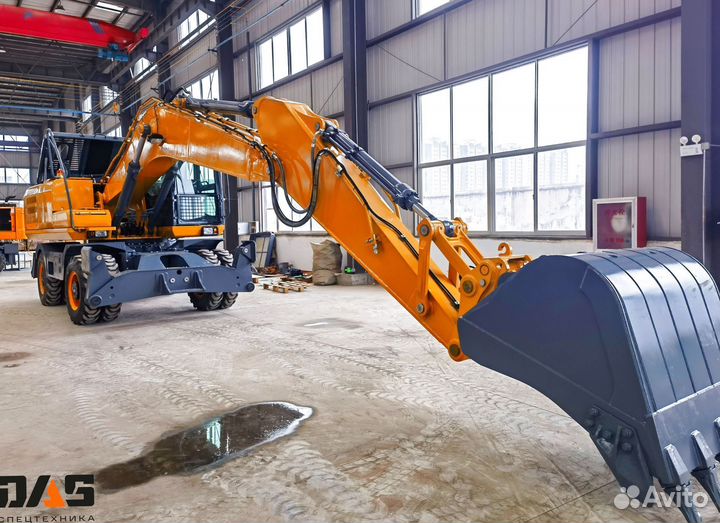 Колёсный экскаватор HENGTE HT215W, 2024