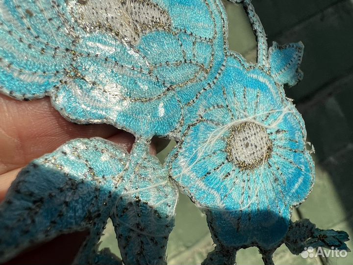 Нашивка на одежду, термонаклейка цветы голубая