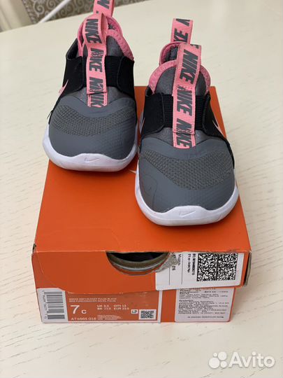 Кроссовки nike оригинал на девочку