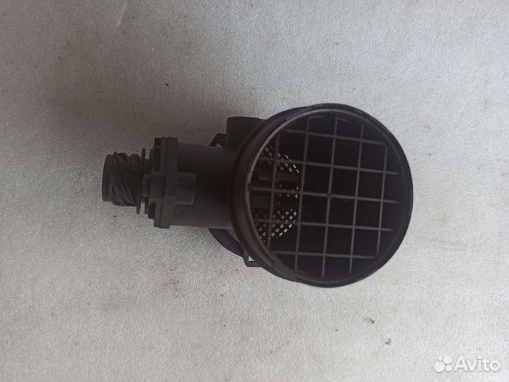 Датчик массового расхода воздуха BMW 5 e34