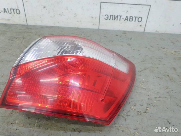 Фонарь внешний правый Nissan Qashqai J10 1.6 2012