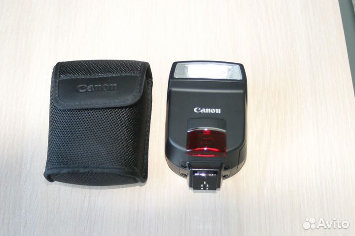 Canon Speedlite 220EX