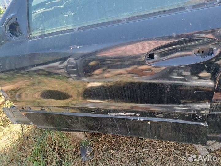 Дверь передний левый Mercedes W211