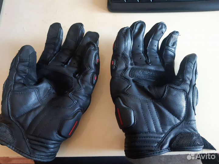 Мото перчатки Dainese