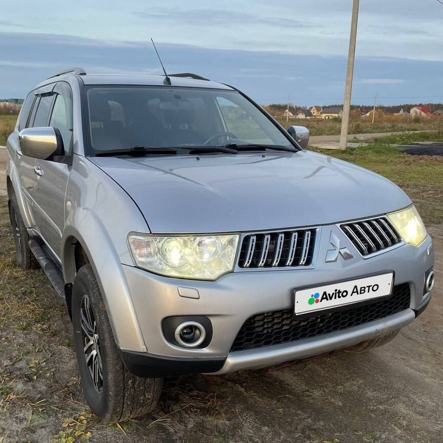 Купить Mitsubishi Pajero Sport 🚘 от 987 654 ₽ в Республике