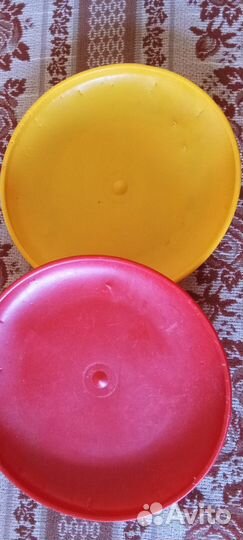 Летающая тарелка для собак