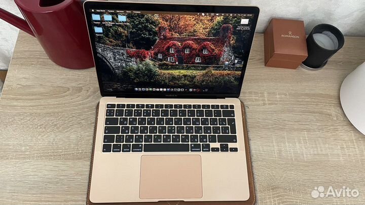 Apple MacBook Air 13,3