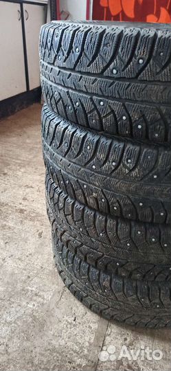 Bridgestone Ice Cruiser 7000 195/65 R15