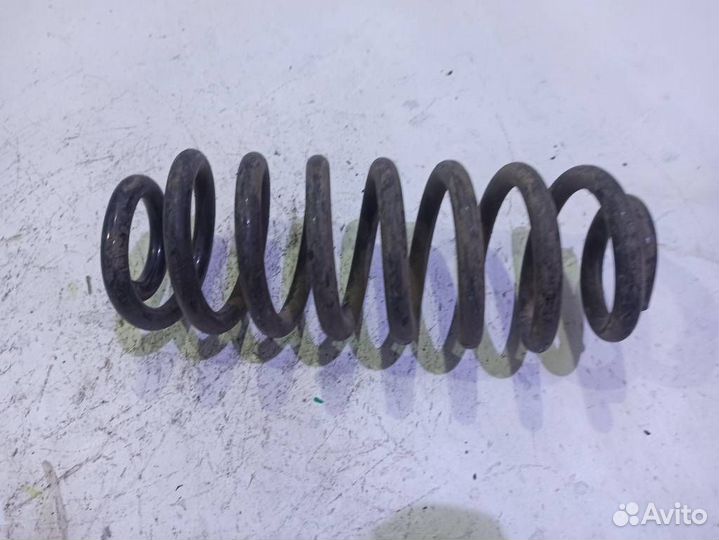 Пружина задняя 33536750352 бмв