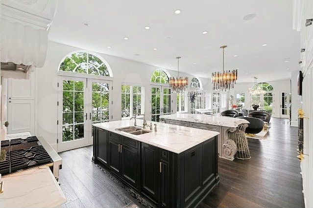 1-к. апартаменты, 76 м², 3/4 эт.