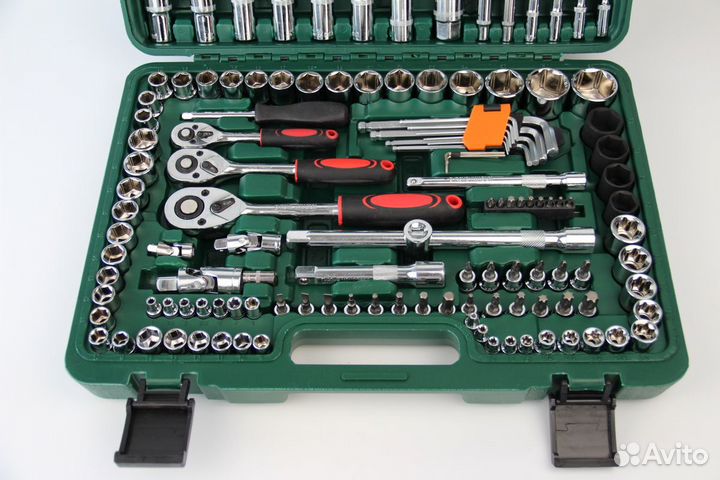 Набор ключей в чемодане 150 предметов инструмент