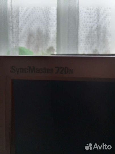 Монитор samsung 720n