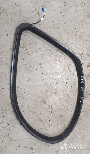 Уплотнитель заднего стекла левый Mercedes GL GLS W