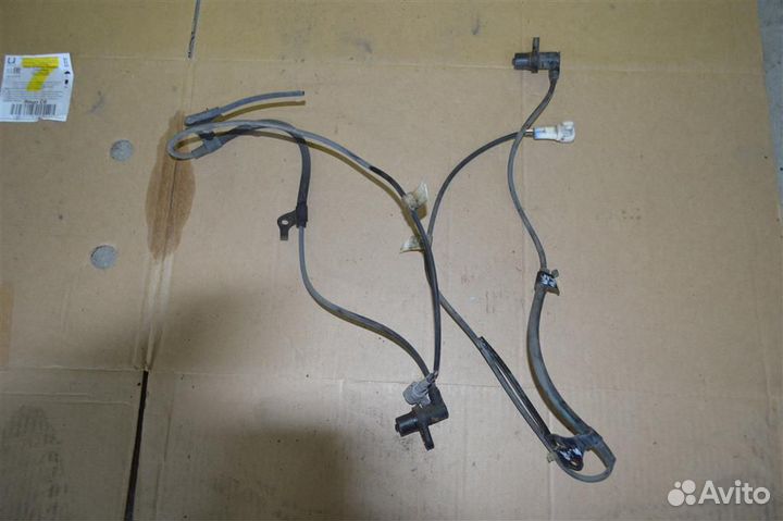 Датчик ABS передний Toyota Vista Ardeo (sv50) 199