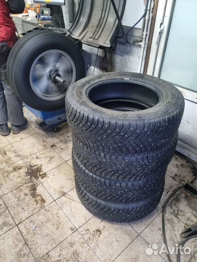 Nokian Tyres Hakkapeliitta 5 225/65 R17