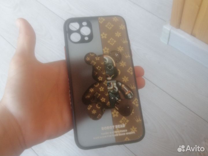 Чехлы на айфоны