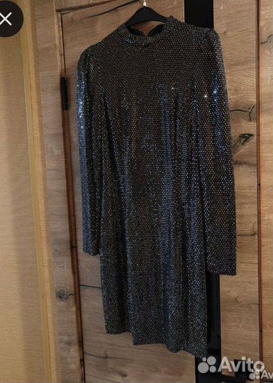 Новогодн.платье 46-48 р сапоги из образа в подарок