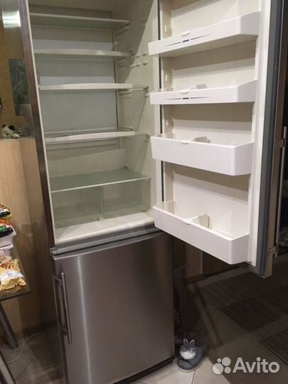 Холодильник Liebherr бу