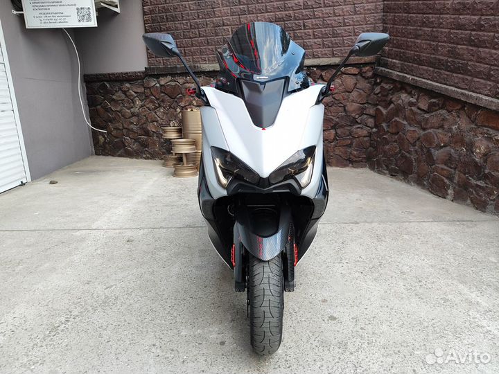 Yamaha tmax (XP530D-A)