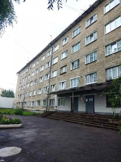 Комната 17,1 м² в > 9-к., 2/5 эт.