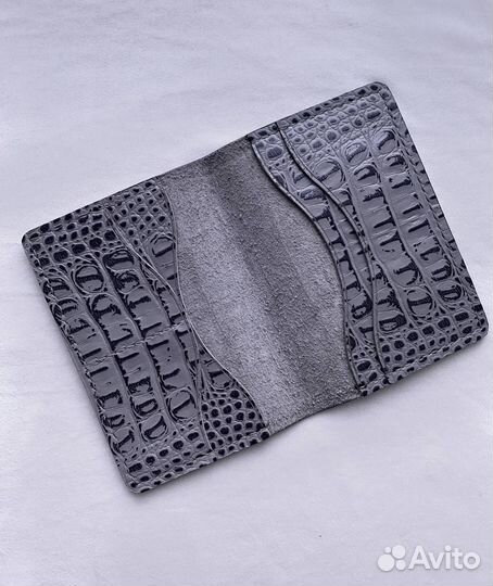 Обложка на паспорт из натуральной кожи ручной рабо