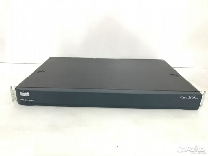 Маршрутизатор Cisco 2610