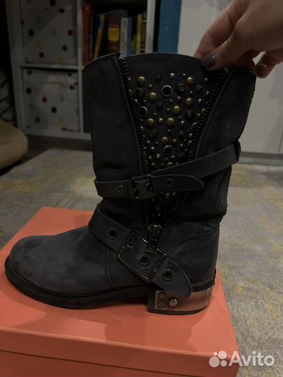 Кожаные женские новые сапоги 36