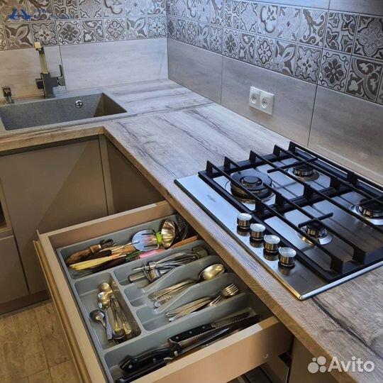 Угловая кухня от производителя