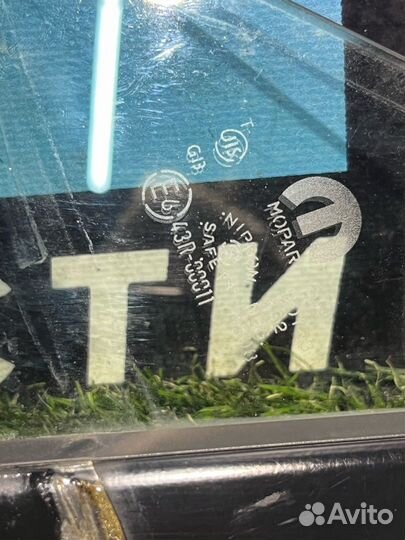 Стекло двери передней левой Fiat 124 2018