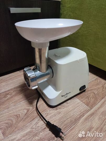 Мясорубка электрическая