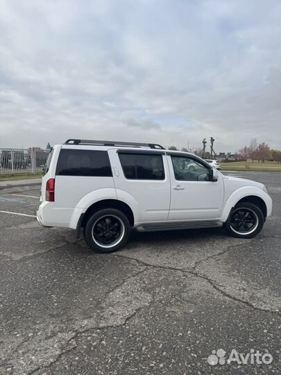 Nissan Pathfinder 2.5 AT, 2013, 265 000 км