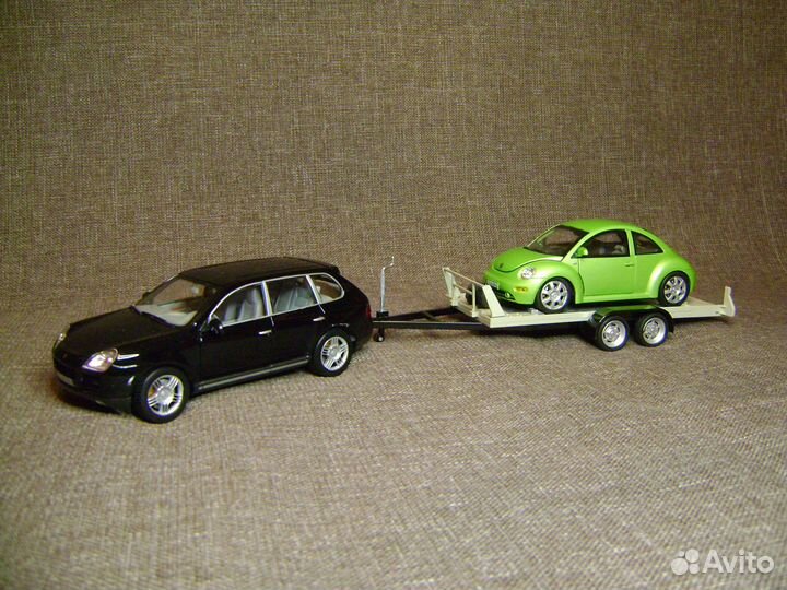 Набор Porsche Cayenne / Volkswagen Beetle 1:24