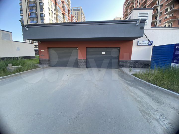 Машиноместо, 14 м²