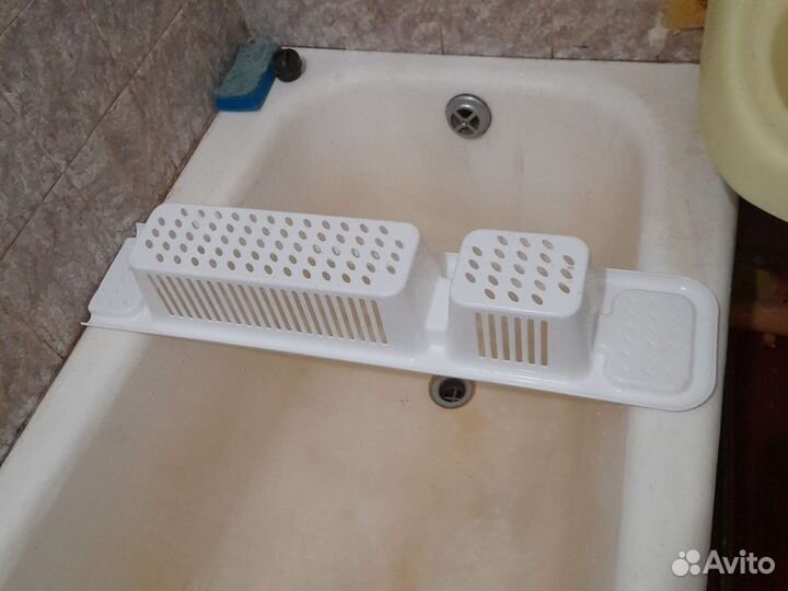 Полка на ванну