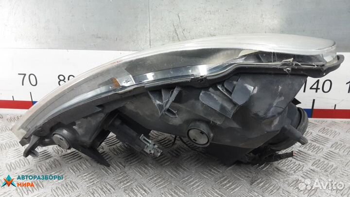 Фара левая Nissan Primastar рест. 2008