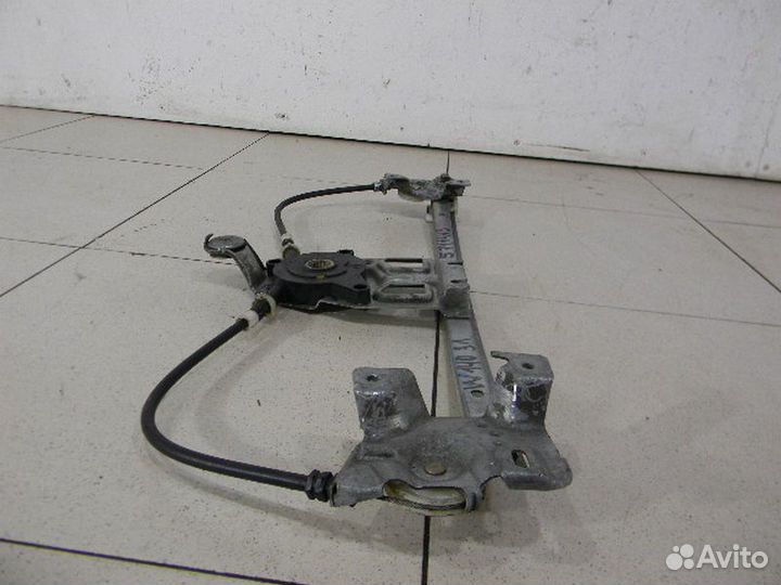 Стеклоподъемник электрический задний левый