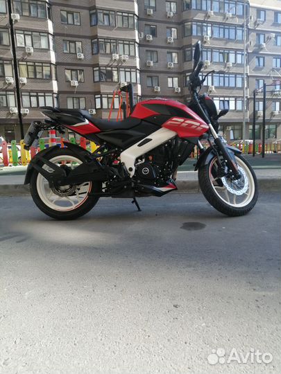 Bajaj pulsar ns 200