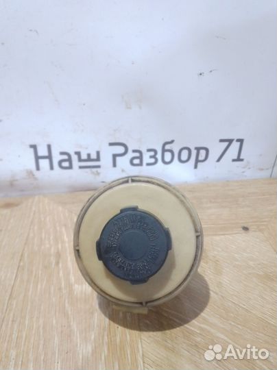 Бачок гур nissan primera p11