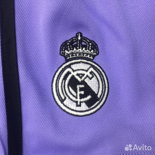 Футбольная форма Реал Мадрид 2022-2023 гостевая
