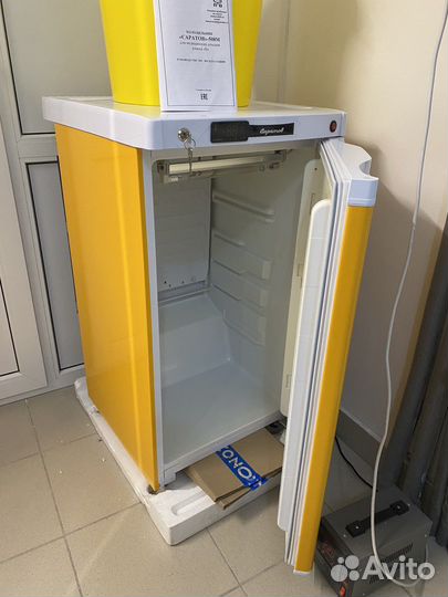 Холодильник 