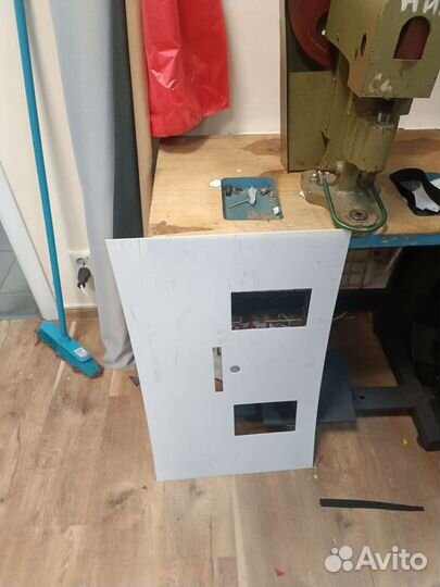 Пресс для металлофурнитуры электрический